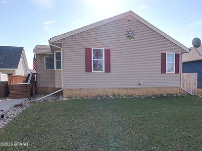912 2nd Ave NE, East Grand Forks, MN, 56721
