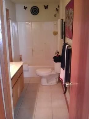 3rd image of 1336 Desoto St
