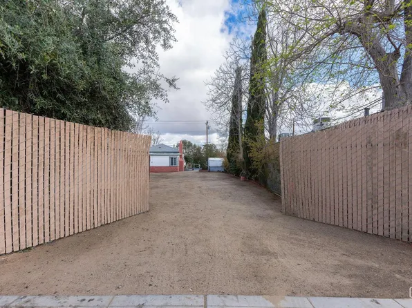 1326 Kentucky St #B, Bakersfield, CA 93305