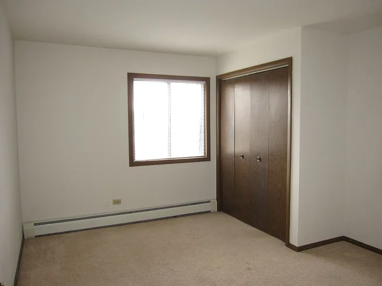 428 Cavalier Ct — Photo 10