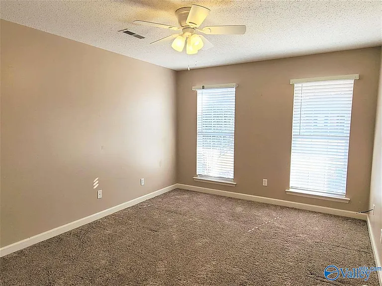 5308 Frankford Dr SE — Photo 13