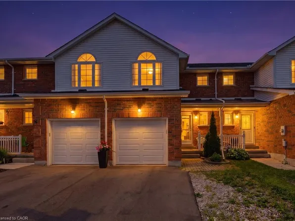 17 Brandy Cres, Kitchener, ON N2B 3W8