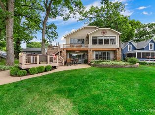 1312 River Terrace Dr, Johnsburg, IL 60051