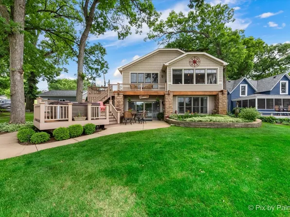 1312 River Terrace Dr, Johnsburg, IL 60051