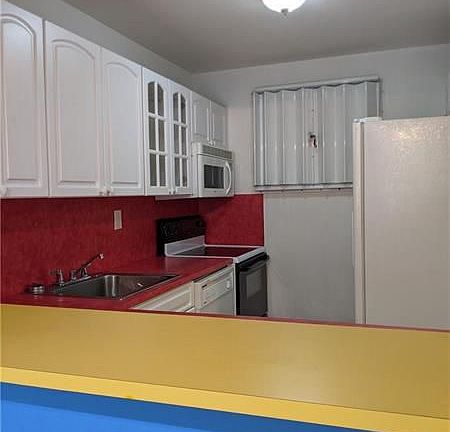 2nd image of 1150 Collins Ave APT 204