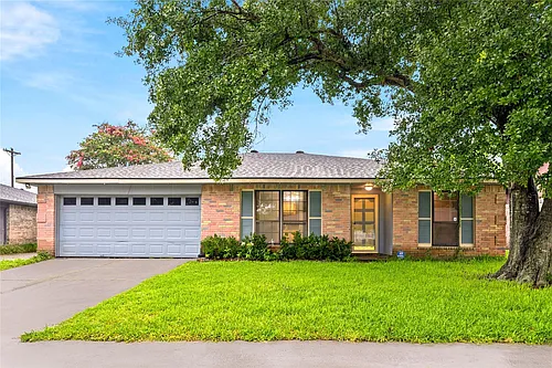 6009 Leafwood Cir Photo 1