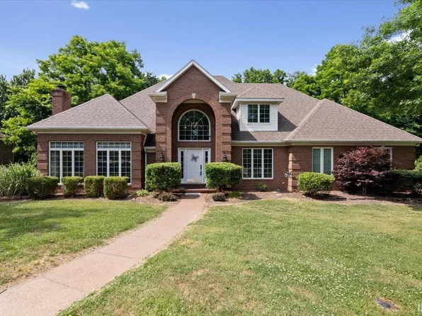 641 Balsam Ln, Evansville, IN 47710