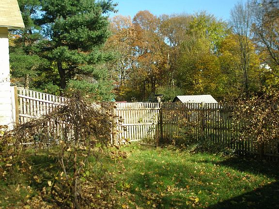 fenced side yard