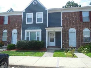 104 Whitewater Dr, Newport News, VA 23608