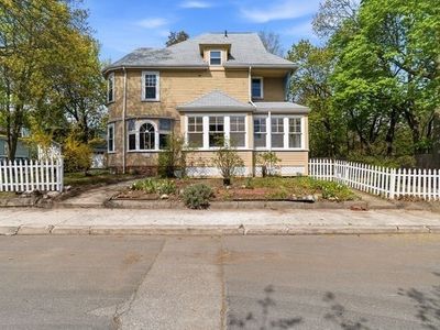 10 Oak Bluff St, Medford, MA, 02155