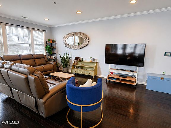 3rd image of 33 Cooper Avenue #216