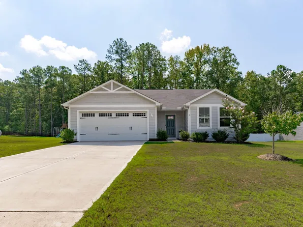 36 Hunting Wood Dr, Angier, NC 27501