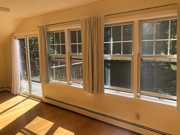 46 Auburndale Ave — Photo 9