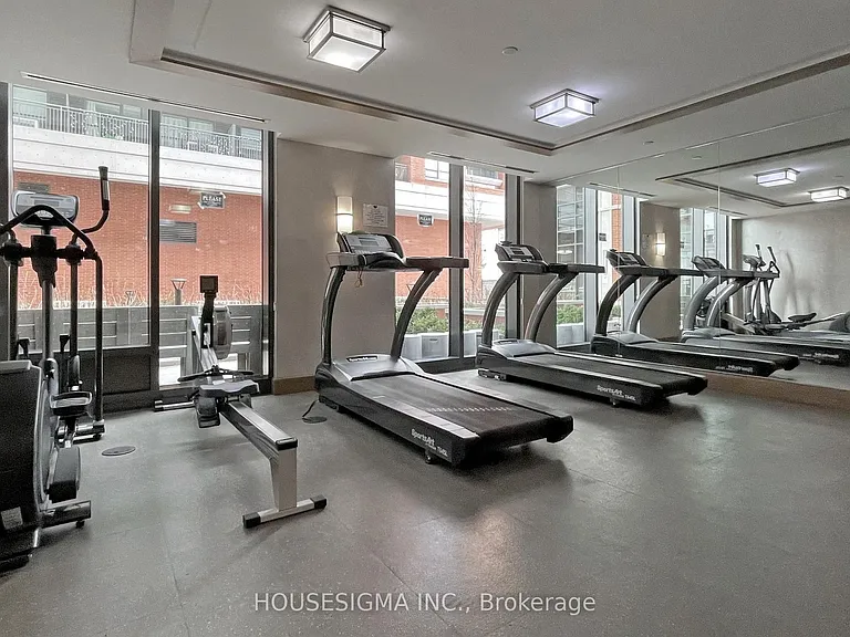 3091 Dufferin St #211 — Photo 33