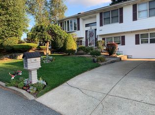 140 Webber Ave, Cranston, RI 02920