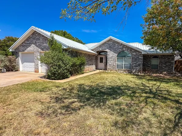 5830 Manchester Ln, San Angelo, TX 76901