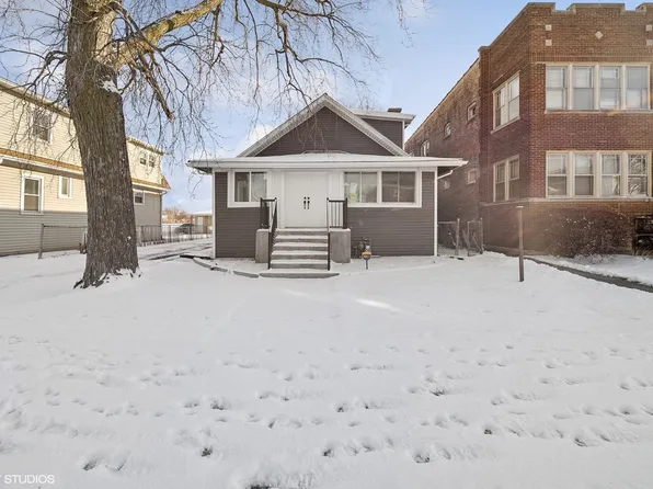 9 S 17th Ave, Maywood, IL 60153