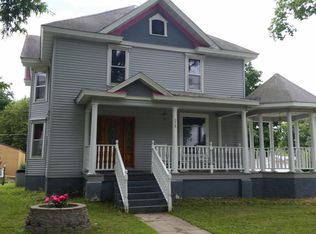 218 S Lincoln St, Houston, MN 55943