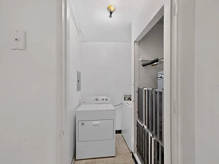 615 Quincy St NE #A & B — Photo 24