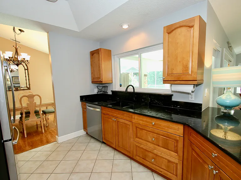 5772 White Acres Ln — Photo 7