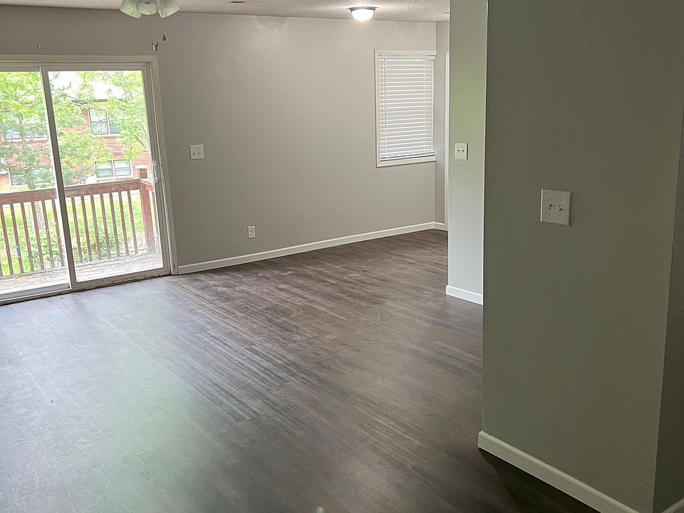 1st image of 617 Boxwood Dr #4