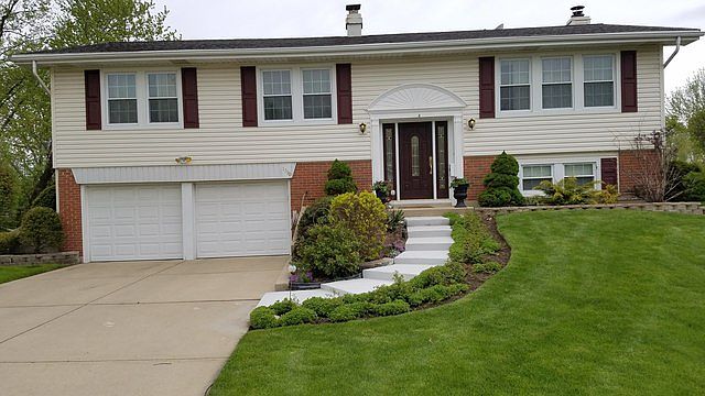 1st image of 1110 Glen Ln