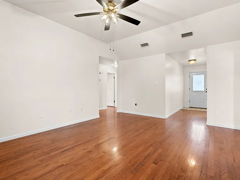 122 County Road 4936 — Photo 10