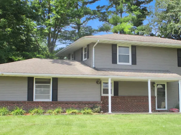 427 N Chicago Ave, Williamsfield, IL 61489
