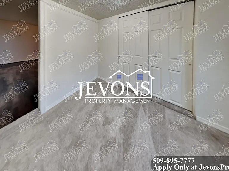 3571 E B St — Photo 41