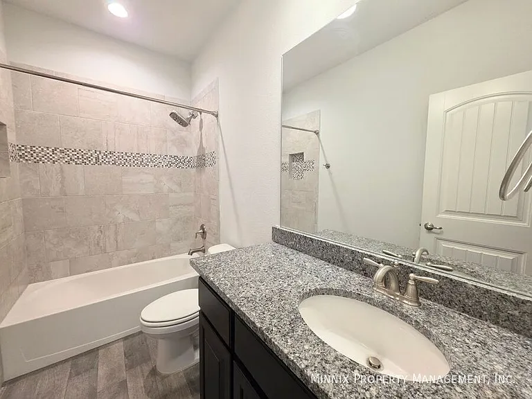 1219 Pavilion Pkwy — Photo 9