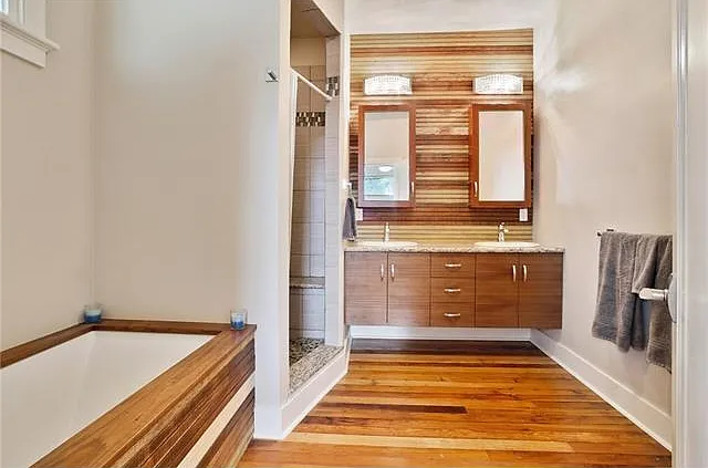 Primary bath suite
