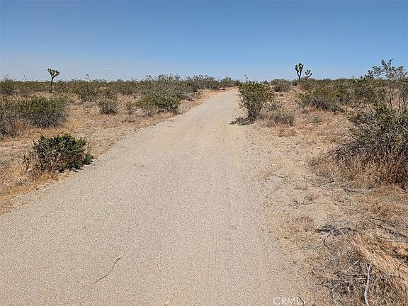 4th image of 4 Blanco Rd