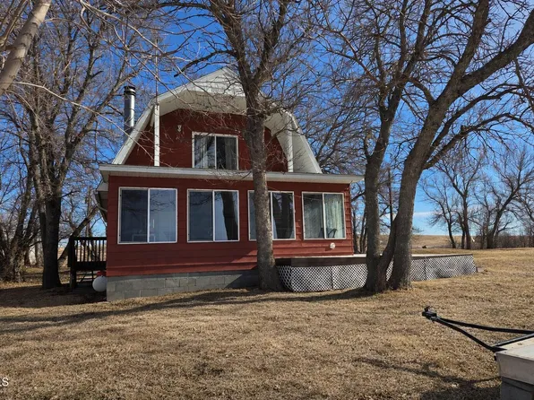 7162 Cabin Ave, Napoleon, ND 58561