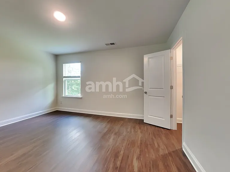 611 Rivermist Dr — Photo 13