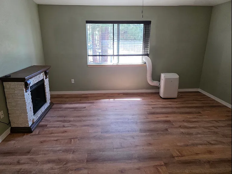 1185 W University Ave #233 — Photo 2