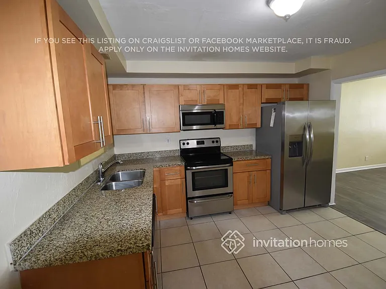 6315 SW 24th St — Photo 6