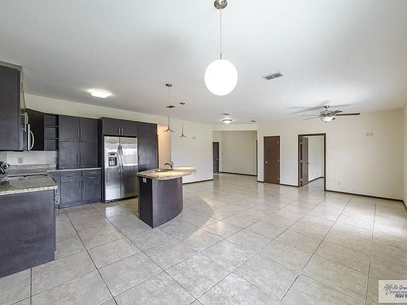 5th image of 7091 Lago Vista Blvd