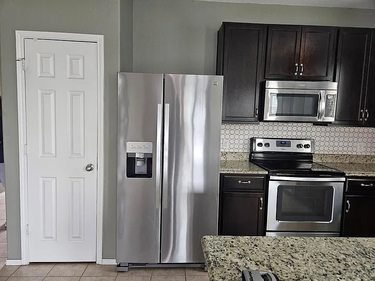 1612 Megan Creek Dr — Photo 6