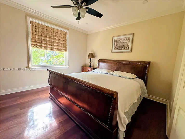 10445 Canterbury Ct — Photo 72