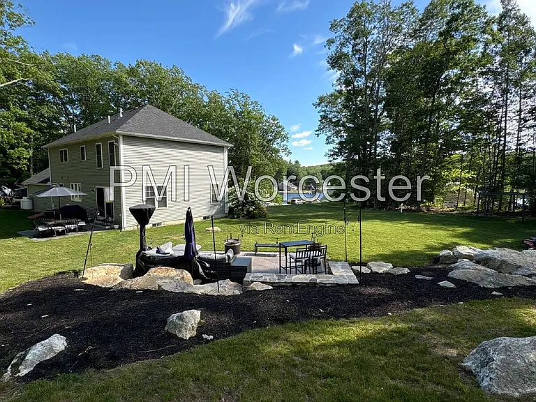 18 Lake Ave — Photo 40