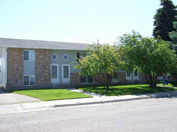 2nd image of 1387 Elizabeth Cir