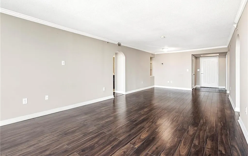 2 bed, 2.0 bath, 1260 sqft, $2,100 — Photo 4