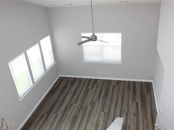 5th image of 371 Hiawassee Dr