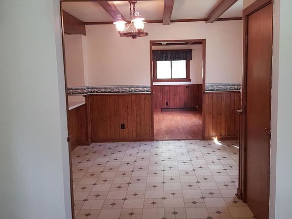 5th image of 328 Grand Ave