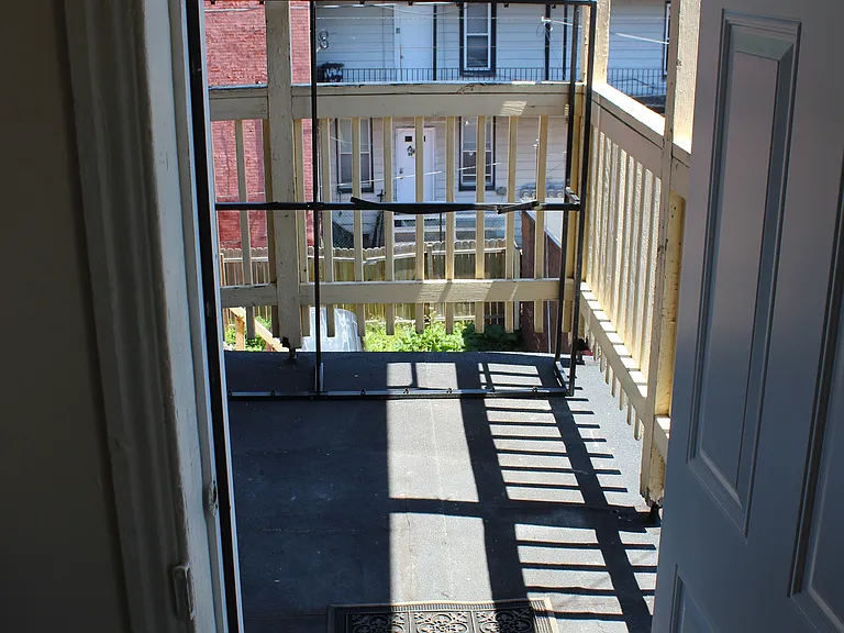 357 N 10th St #3 — Photo 6