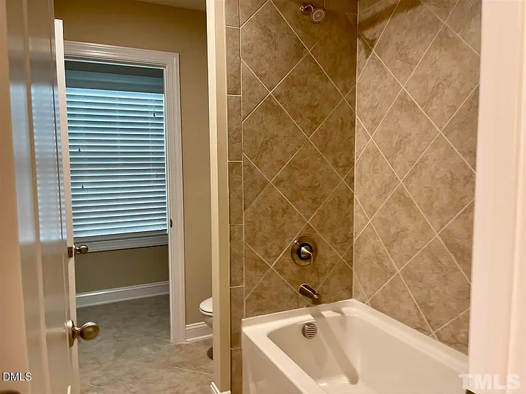 811 Rymark Ct — Photo 16