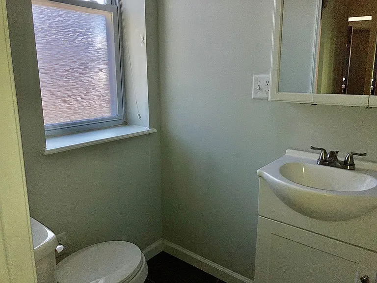 5301 Catharine Street — Photo 7