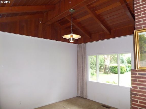 5th image of 95285 Hwy 99 W