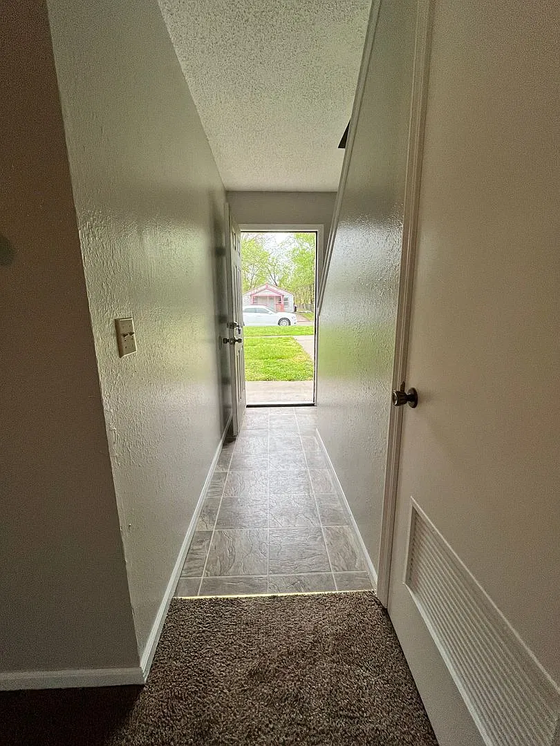 10th St. Duplexes — Photo 3