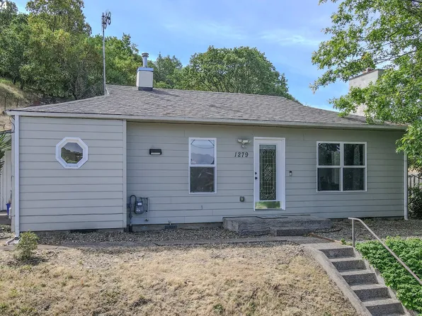 1279 NE Brooklyn Ave, Roseburg, OR 97470